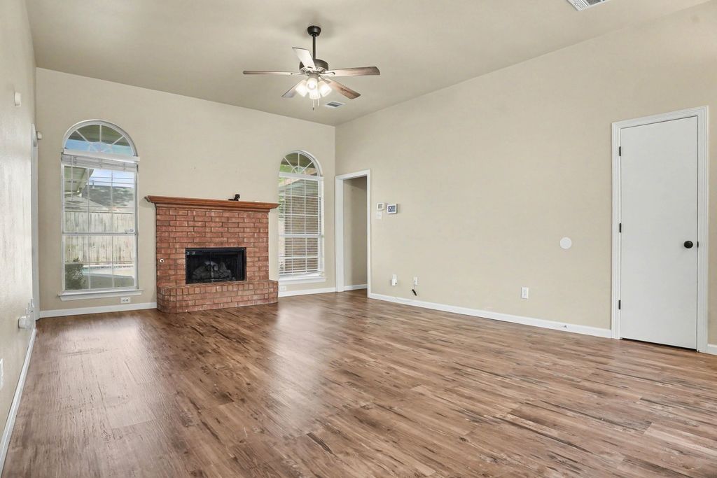 307 Modene Avenue, Waxahachie, TX 75165 — photo 3