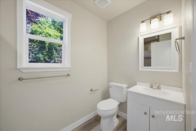 112 Barbara Dr, Middleton, ID 83644
