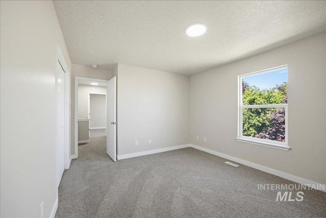 112 Barbara Dr, Middleton, ID 83644