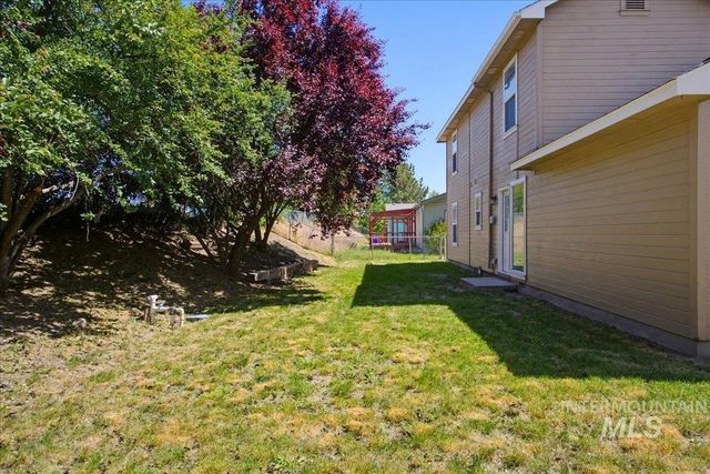 112 Barbara Dr, Middleton, ID 83644