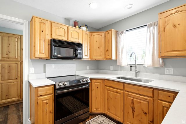 4883 W 175 N, West Point, UT 84015