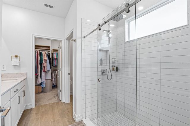 18351 SERENE LAKE LOOP, Lutz, FL 33548