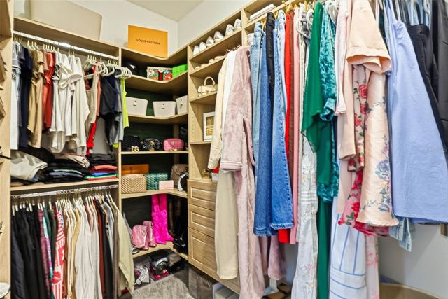 18351 SERENE LAKE LOOP, Lutz, FL 33548