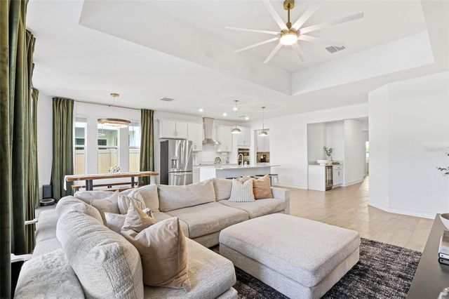 18351 SERENE LAKE LOOP, Lutz, FL 33548