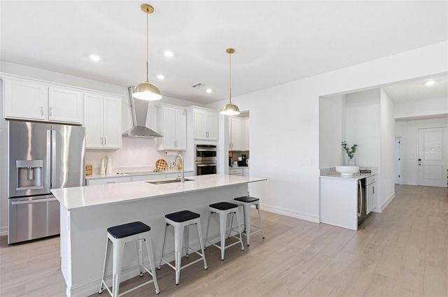 18351 SERENE LAKE LOOP, Lutz, FL 33548