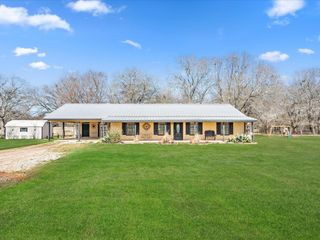 9079 County Road 120, Centerville, TX 75833