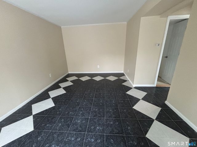 1 Birch Lane A, East Haven, CT 06513