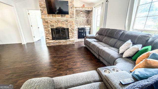 409 Fairington Lane, Canton, GA 30115