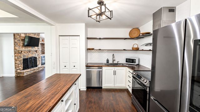 409 Fairington Lane, Canton, GA 30115