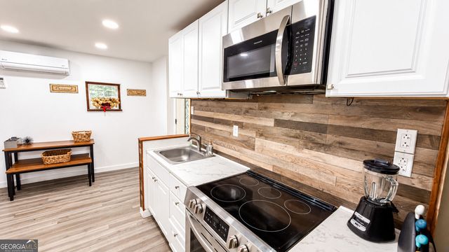 409 Fairington Lane, Canton, GA 30115
