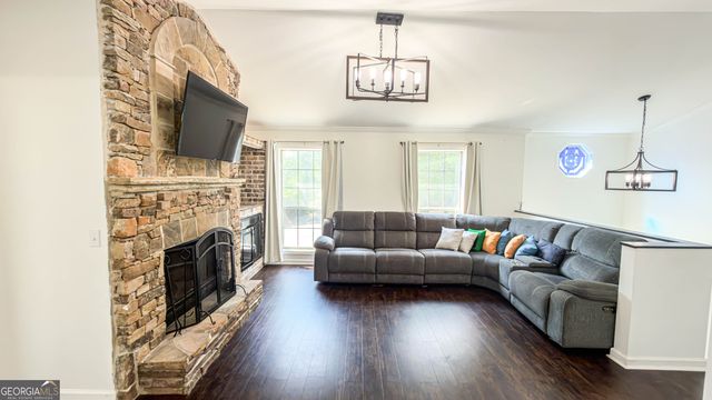 409 Fairington Lane, Canton, GA 30115