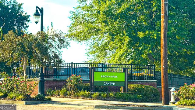 409 Fairington Lane, Canton, GA 30115