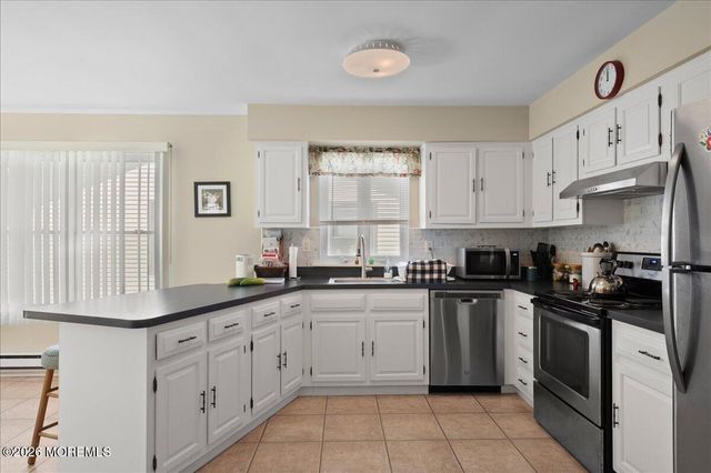 84 Everest Drive S, Brick, NJ 08724