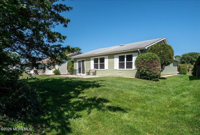 84 Everest Drive S, Brick, NJ 08724