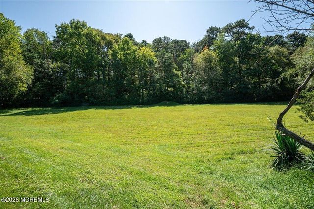 84 Everest Drive S, Brick, NJ 08724