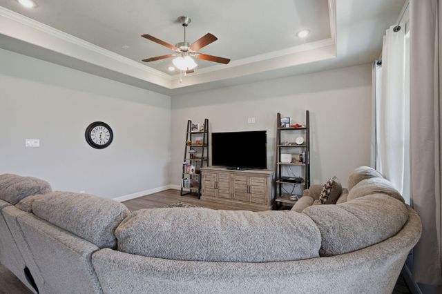 5758 Lakeside Villas Court, Conroe, TX 77304