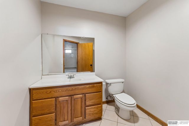 14051 Ellison Avenue, Omaha, NE 68164