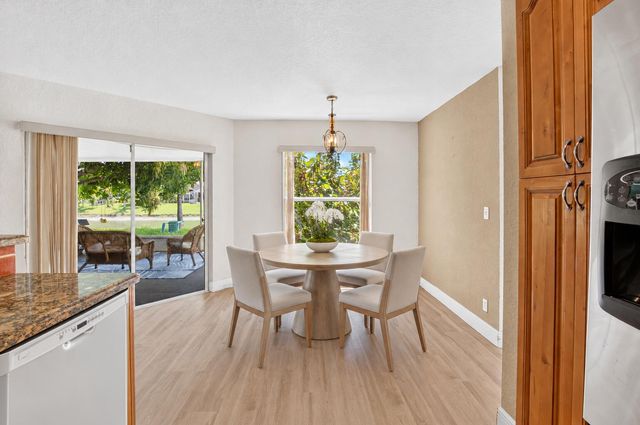 4060 SEA GRAPE Circle, Delray Beach, FL 33445