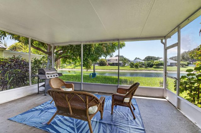 4060 SEA GRAPE Circle, Delray Beach, FL 33445