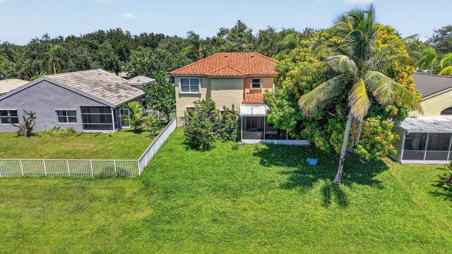 4060 SEA GRAPE Circle, Delray Beach, FL 33445