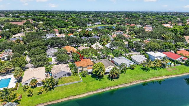 4060 SEA GRAPE Circle, Delray Beach, FL 33445