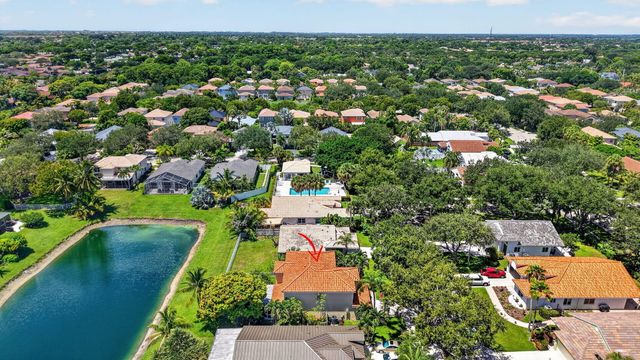 4060 SEA GRAPE Circle, Delray Beach, FL 33445