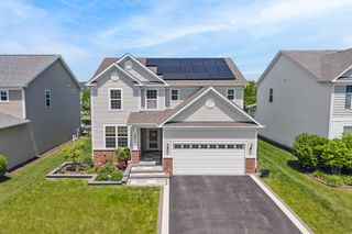 2531 Basin Trail Lane, Naperville, IL 60563