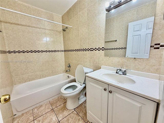 4801 SW 18th Street 2, West Park, FL 33023