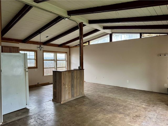 718 E Copano St, Mathis, TX 78368