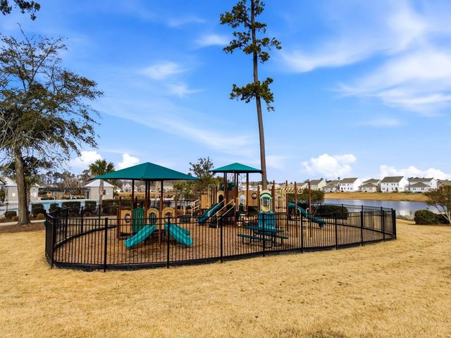 955 Irving Dr., Little River, SC 29566