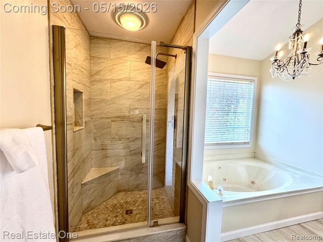 1725 Hillcrest Drive, Rochester Hills, MI 48306