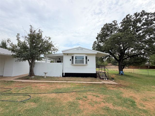7903 Eastland Avenue, Lakeside, TX 76135