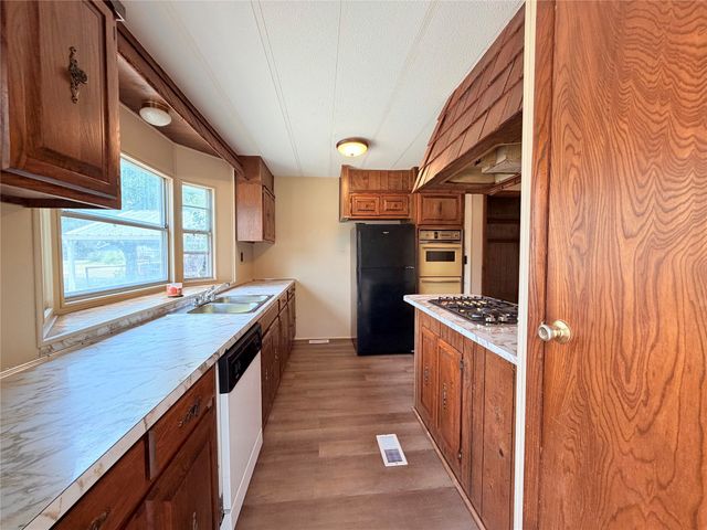 7903 Eastland Avenue, Lakeside, TX 76135