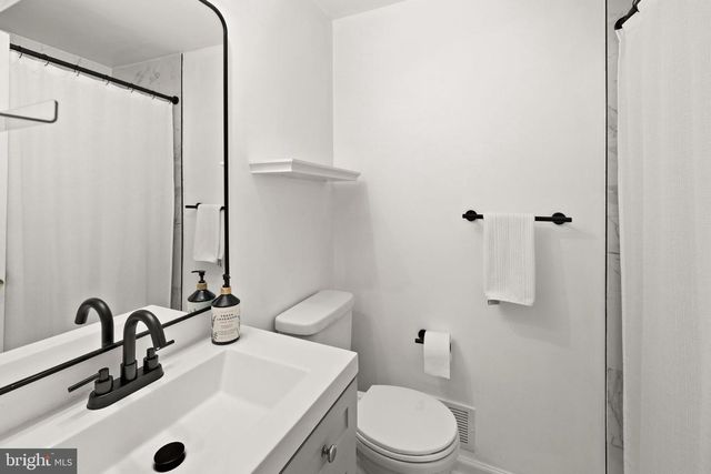 1417 DEERFIELD LN, Woodbridge, VA 22191