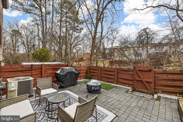 1417 DEERFIELD LN, Woodbridge, VA 22191