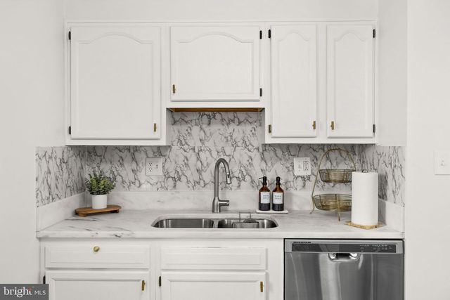 1417 DEERFIELD LN, Woodbridge, VA 22191