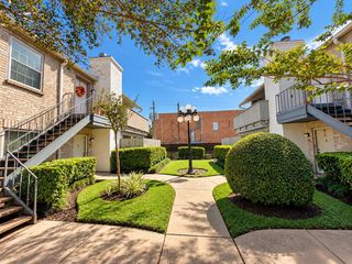 8787 Brae Acres Road 604, Houston, TX 77074