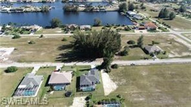 2825 NW 45th PL, Cape Coral, FL 33993