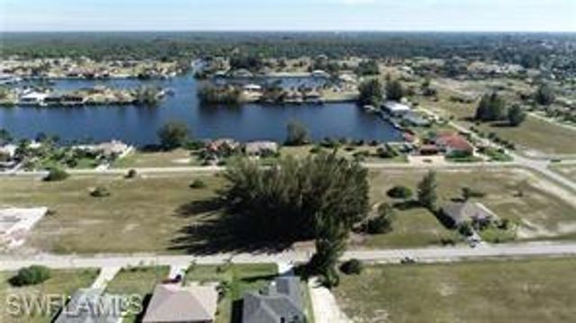 2825 NW 45th PL, Cape Coral, FL 33993