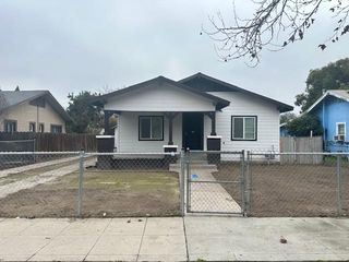 4584 E Inyo, Fresno, CA 93702