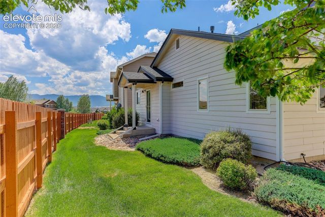 1363 Yellow Granite Way, Monument, CO 80132