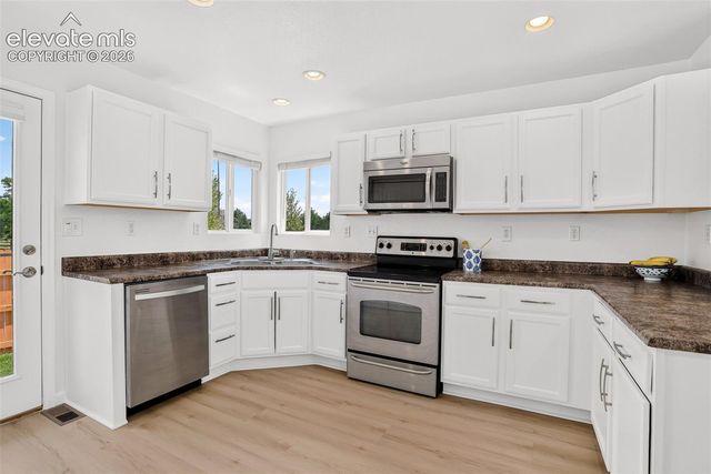 1363 Yellow Granite Way, Monument, CO 80132