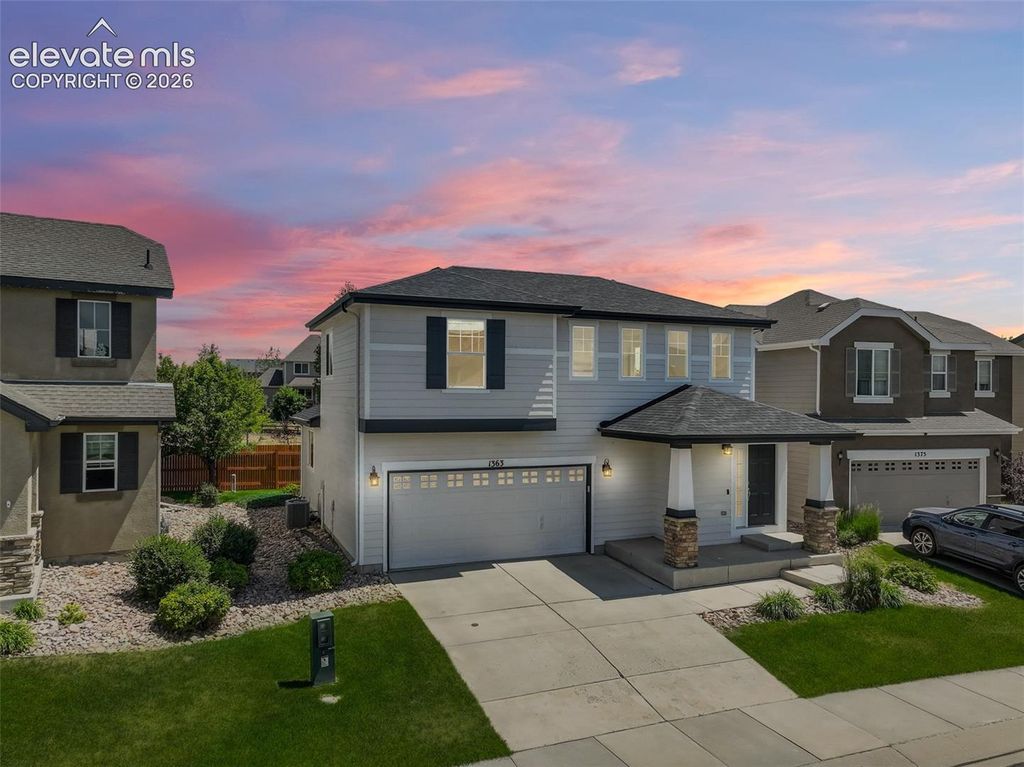 1363 Yellow Granite Way, Monument, CO 80132