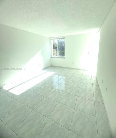 250 180th Dr 254, Sunny Isles Beach, FL 33160