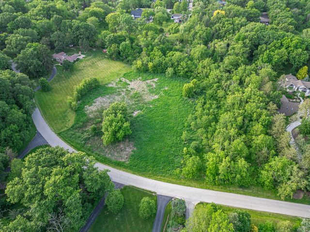 14556 W Hickory Avenue, Lemont, IL 60439