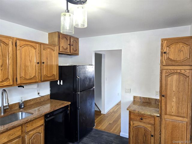 9 Fishkill Glen Drive F, Fishkill, NY 12524