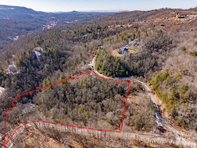 000 Silverglen Way 33, Hendersonville, NC 28792