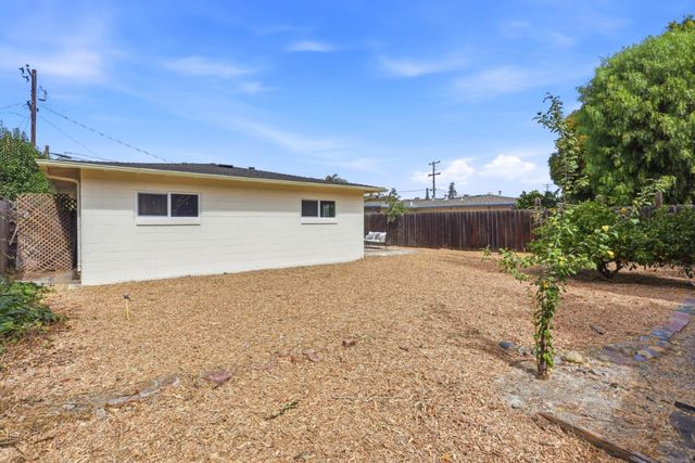 568 Madrone Avenue, Sunnyvale, CA 94085