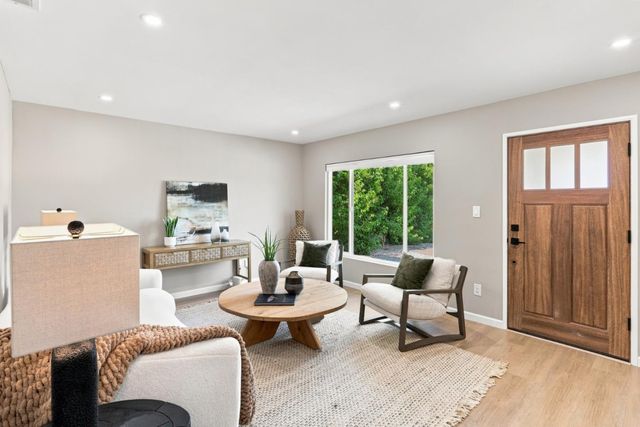 568 Madrone Avenue, Sunnyvale, CA 94085