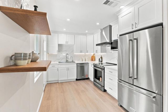 568 Madrone Avenue, Sunnyvale, CA 94085